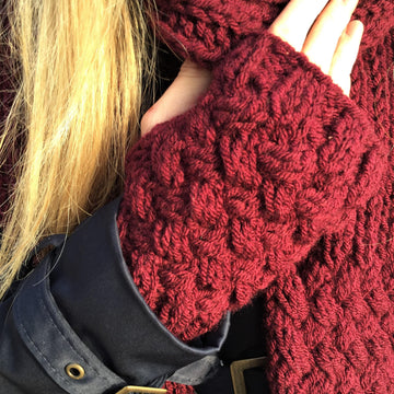 “Yvonne” scarf, hat and gloves