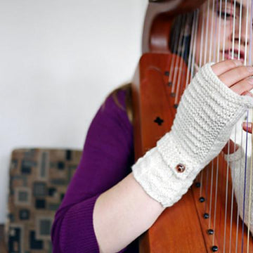 Kiltie Fingerless Mitts