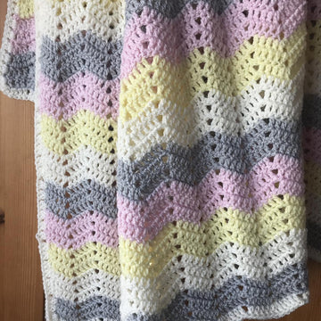Easy Chevron Blanket