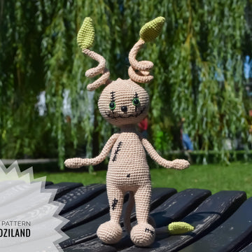 Amigurumi leaf voodoo monster