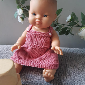 Doll's Knitted pinafore