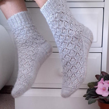Tiny Tulips Socks