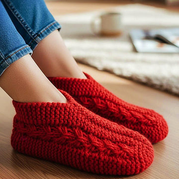 Easy to Knit Bow Slippers