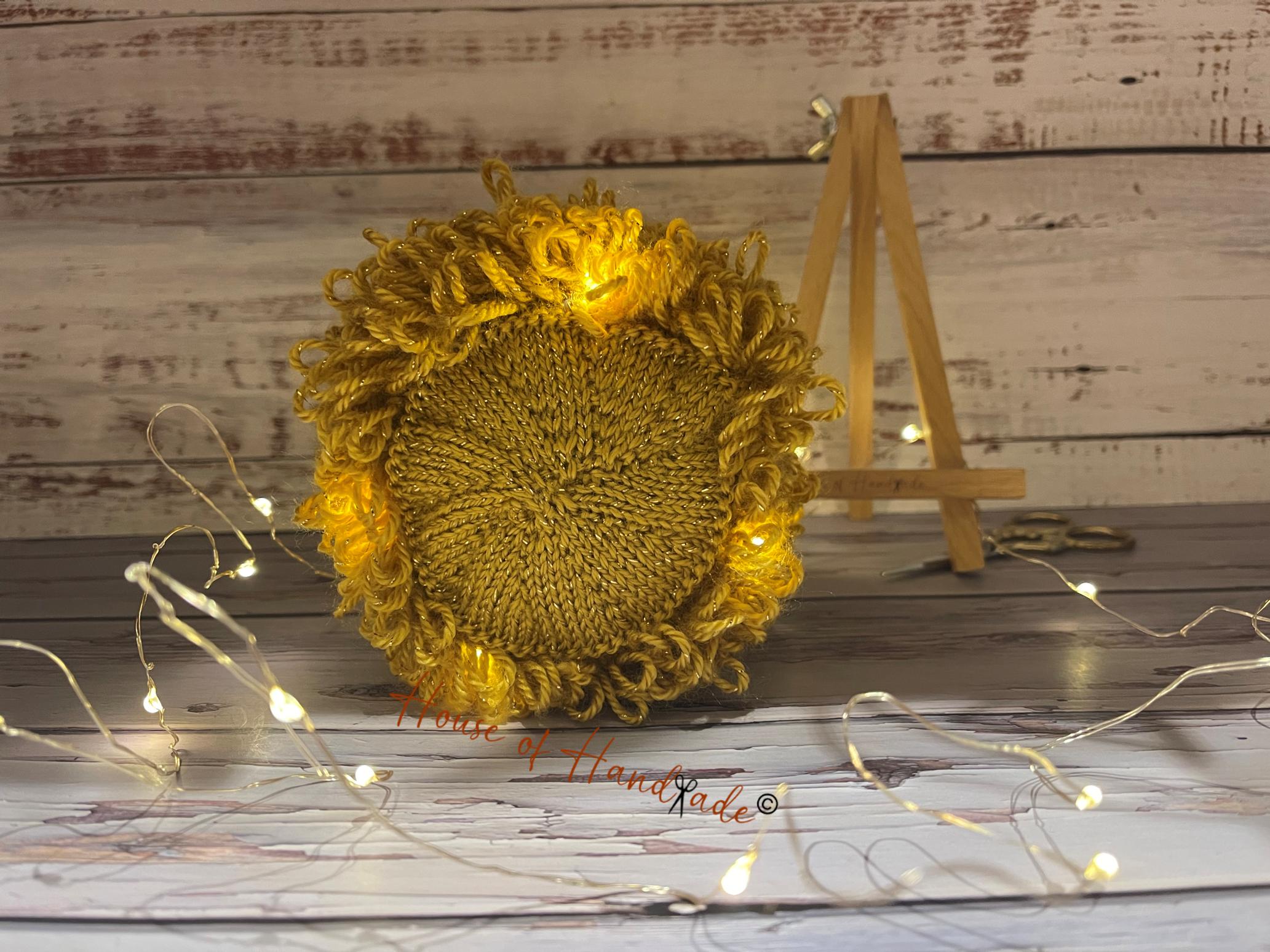 Lighted Loop Christmas Tree Knitting Pattern