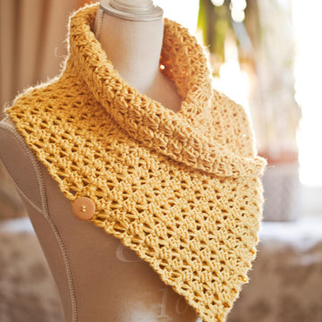 Buttoned Cowl
