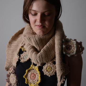 Motifs Drop Shawl