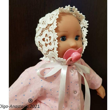 Lace baby hat