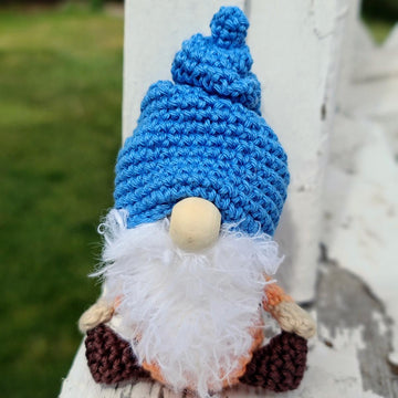 Traveling Gnome Backpack / Keychain Charm