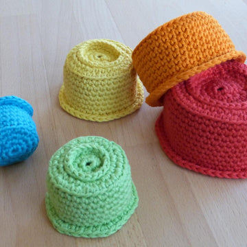 Stacking cups