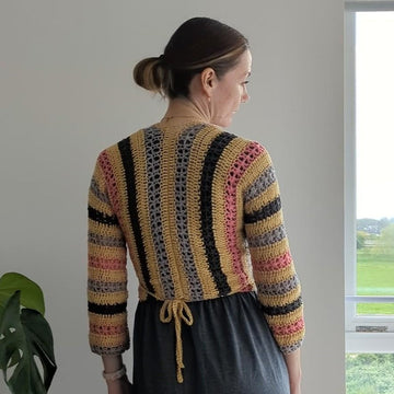 Daisy Chains Wrap Top