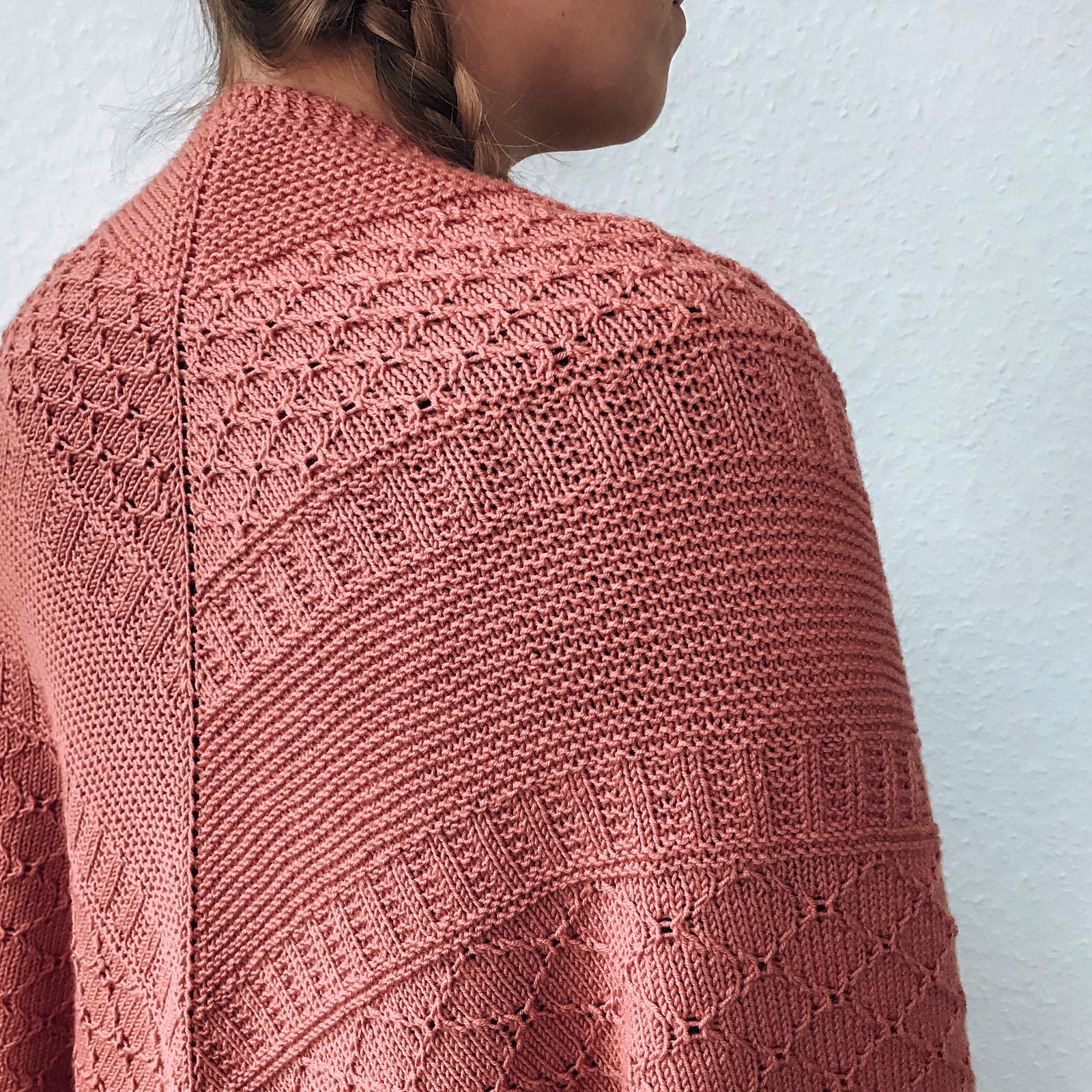 Thilda Shawl