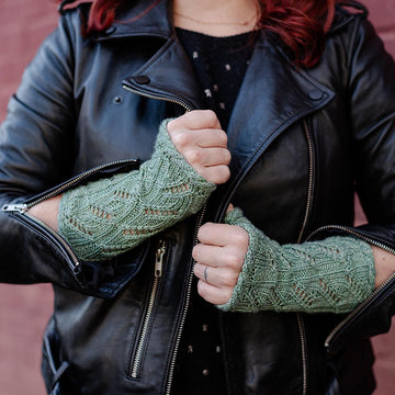 Twisty Lace Mitts