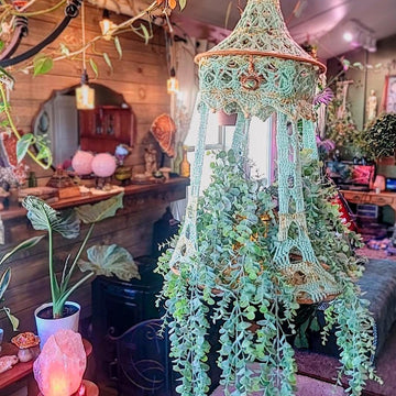 Enki crochet lampion