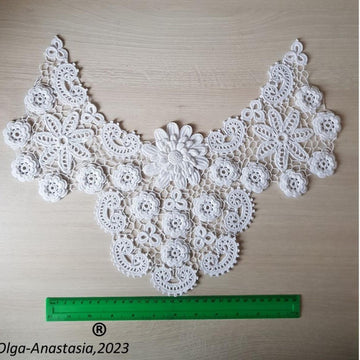 Crochet lace collar "Christmas".