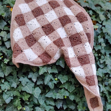 Gingham Triangle Shawl
