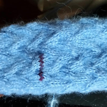 Ocean Waves Cable Mitts