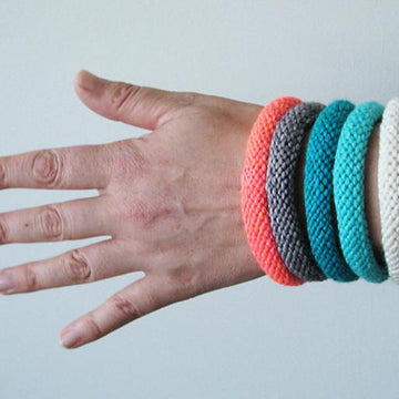 Easy knitted bangle
