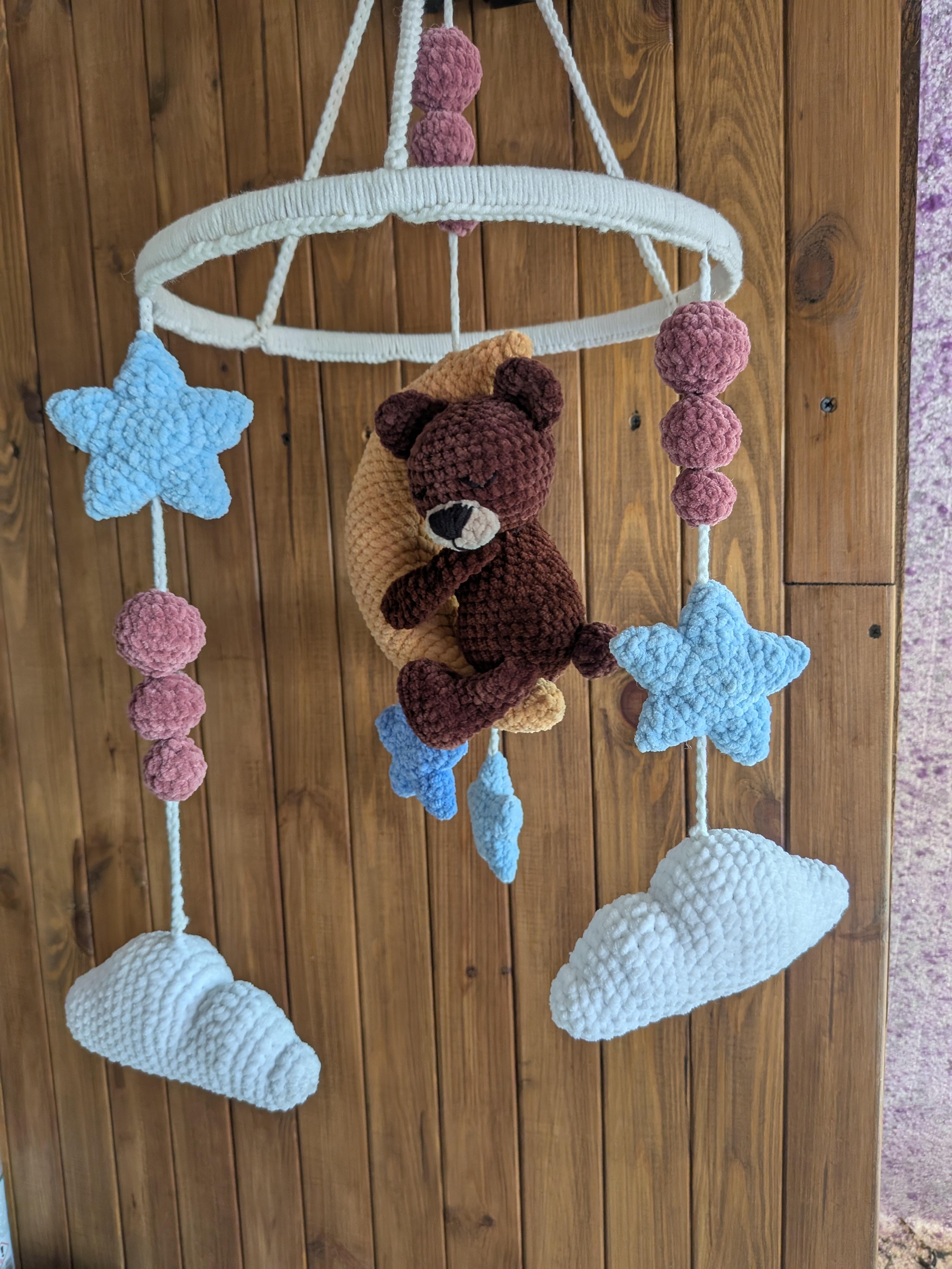 Baby mobile bear English-US