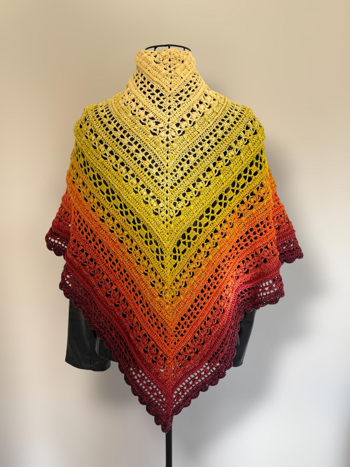 Triangular Scarf "Tiasa"