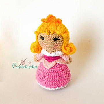 Aurora amigurumi doll - crochet pattern by Crochelandia