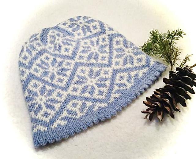Paper Snowflakes Hat