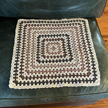 Granny V Stitch Cat Blanket