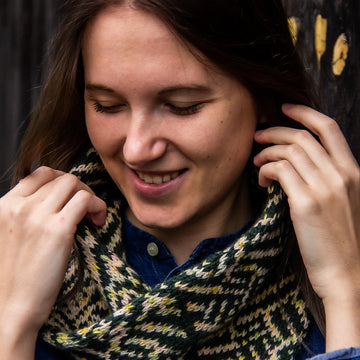 Line art cowl