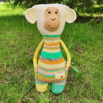 Scrap yarn Monkey