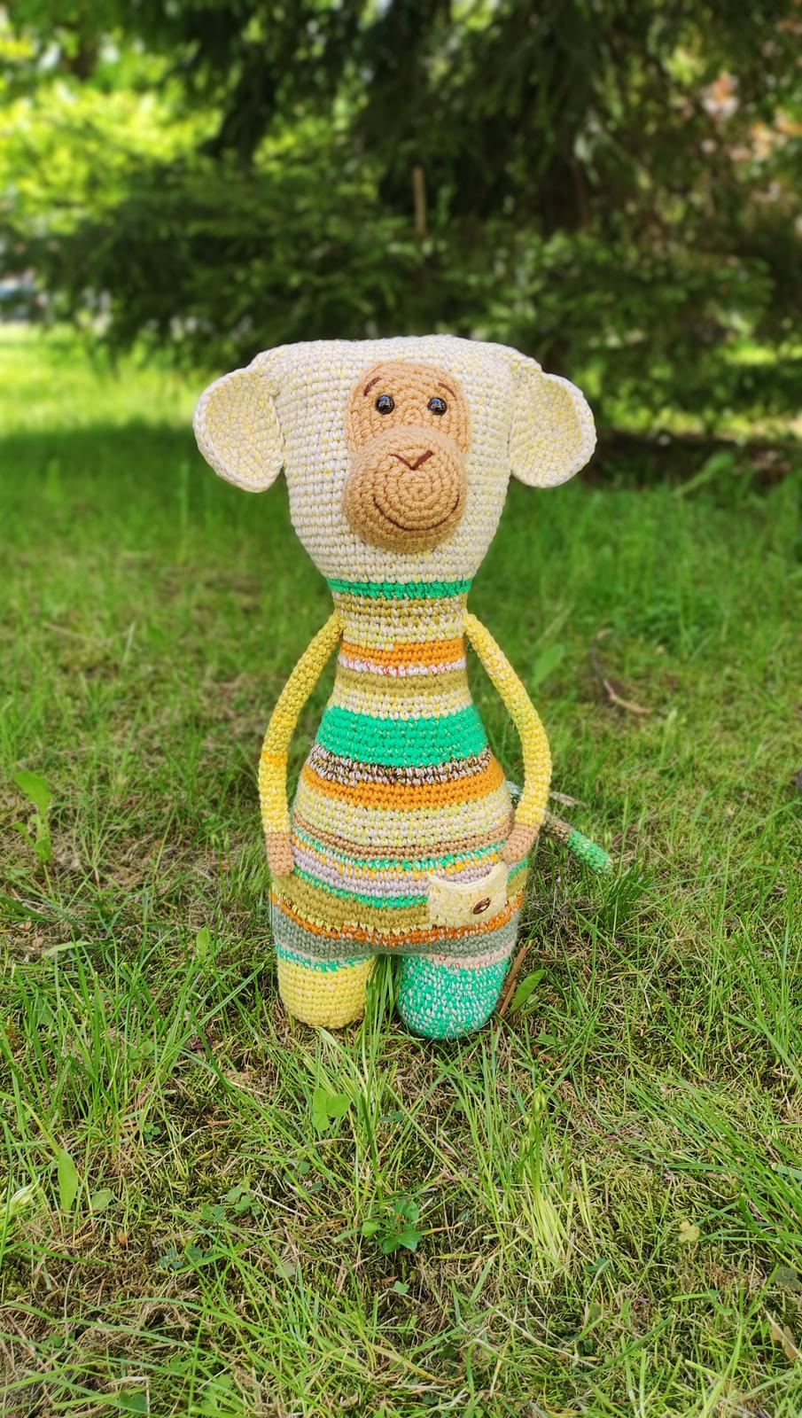 Scrap yarn Monkey