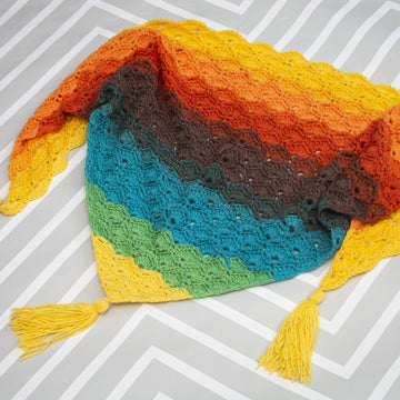 Shells in a row Crochet triangle shawl