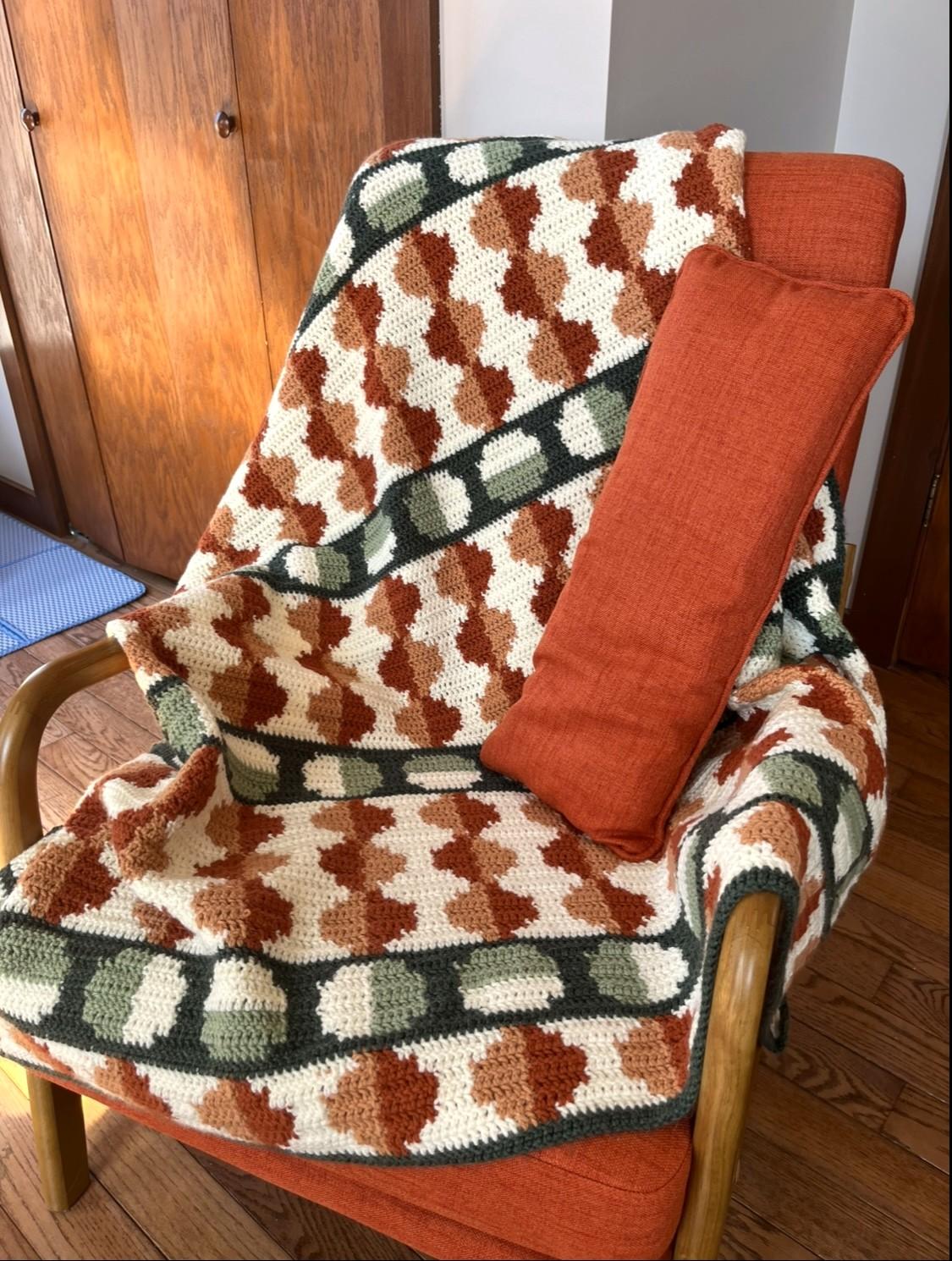 Circle Avenue Throw