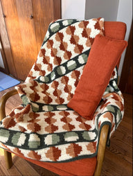 Circle Avenue Throw