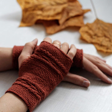 Applewood Mitts