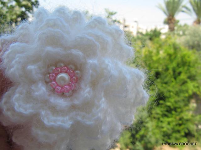 Mohair Brooch Flower 7 Petal 4 Layer