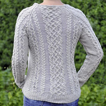 "Joyce" - summer sweater with cables