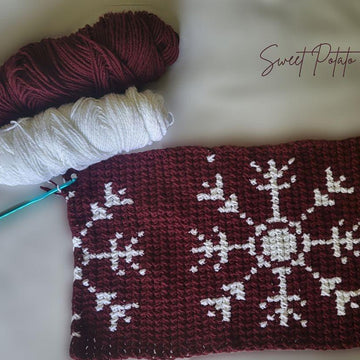 Winter Snowflake Table Runner