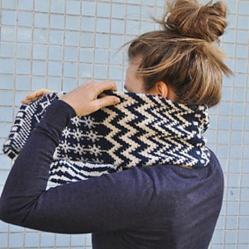 Pattern play scarf