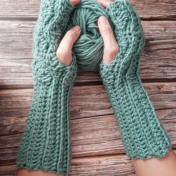 Felisha Mittens