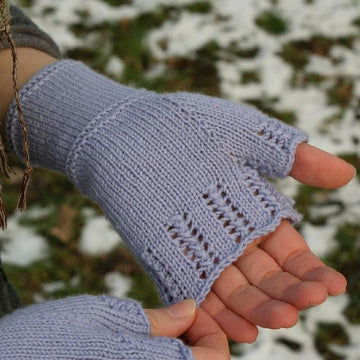 Lace Lavender Mitts