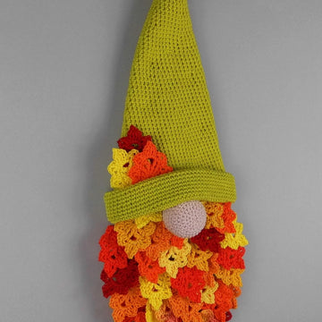 Autumn Gnome for doors & walls - simple from scraps of yarn