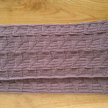 Meteorite scarf