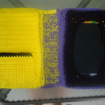 Bound Book style 7" Tablet cover - MINIONS