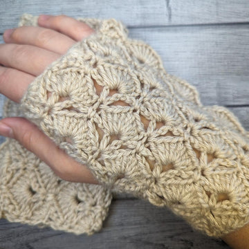 Spring Shells Fingerless Gloves