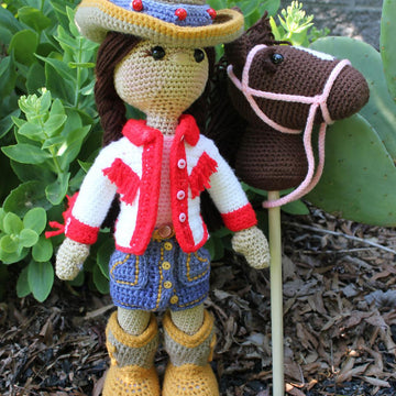 Crochet doll pattern, Amigurumi doll pattern, Medium doll, 18"/46cm,Gilda