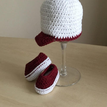 Sporty Baby Bootie & Hat Set N 234