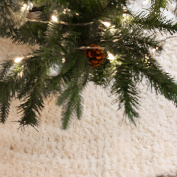 Alpine Tree Skirt