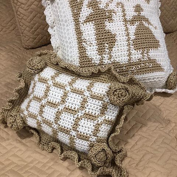 Cameo Romance Pillow Set
