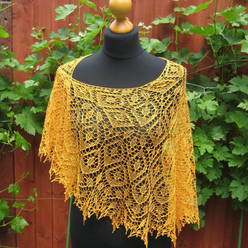 Tiara shawl