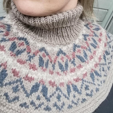 Out and Play Neckwarmer