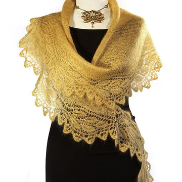 PEARL Frappé  - Artful rose lace stole